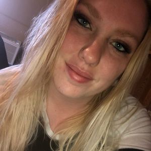 Meet your Posher, Bobbielynn